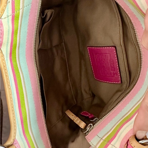 Large Vintage Coach Satchel - Legacy Poppy Stripe - Picture 3 of 5